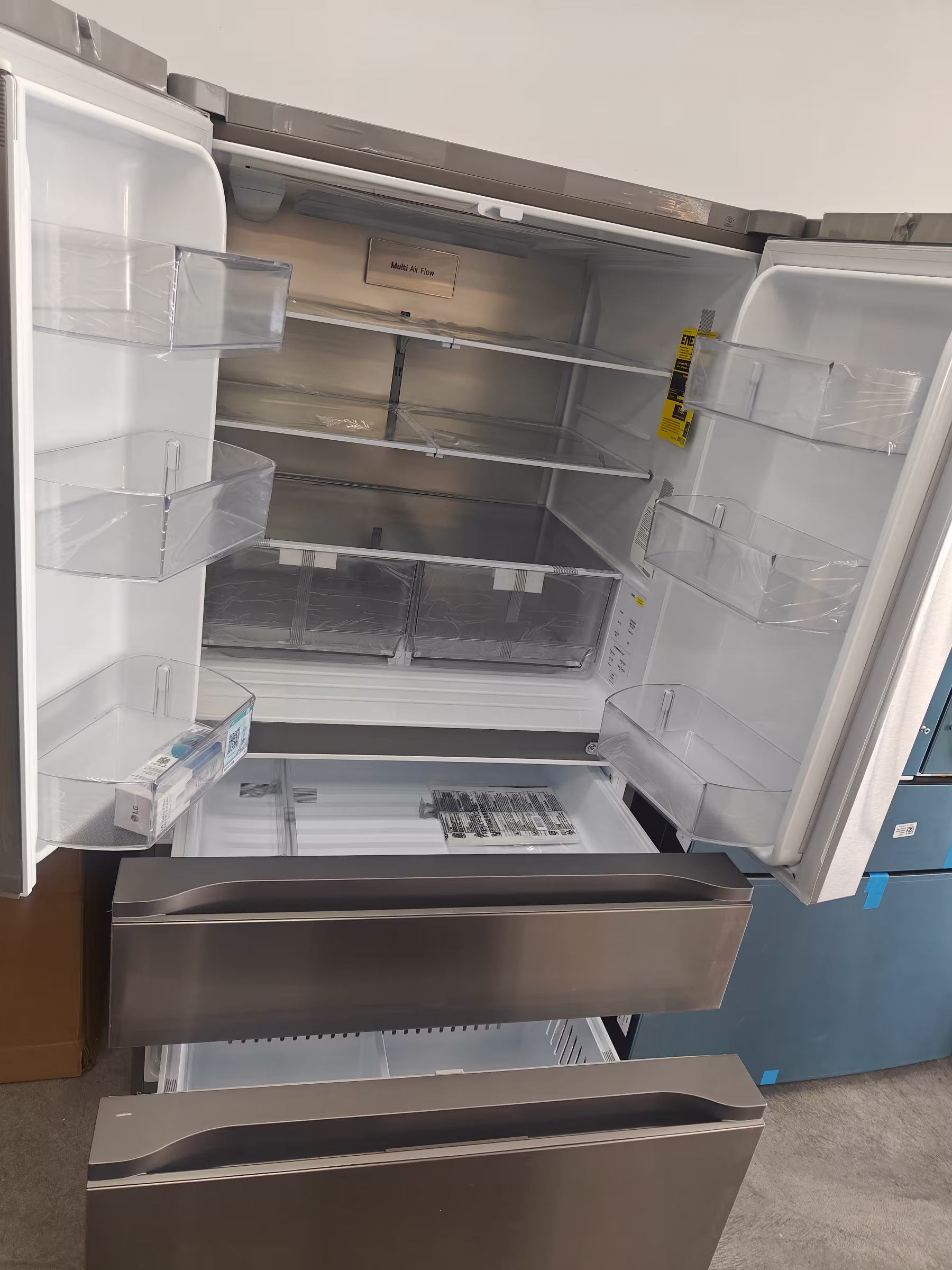 30 cu. ft. Smart Standard-Depth MAX™ 4-Door French Door Refrigerator with Full-Convert Drawer™